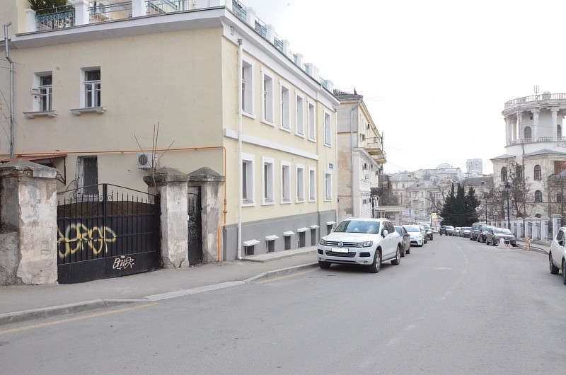 Продажа 2-комнатной квартиры, Севастополь, Воронина улица,  д.9