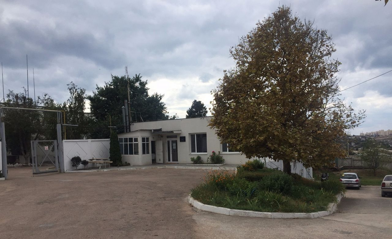 Продажа коммерческой недвижимости, 1550м <sup>2</sup>, Севастополь, шоссе Камышовое,  д.77