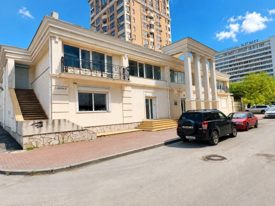 Здание 1010 м2 на ул. Крейзера